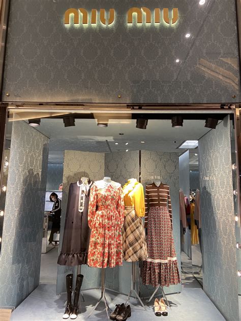 miu miu canton road